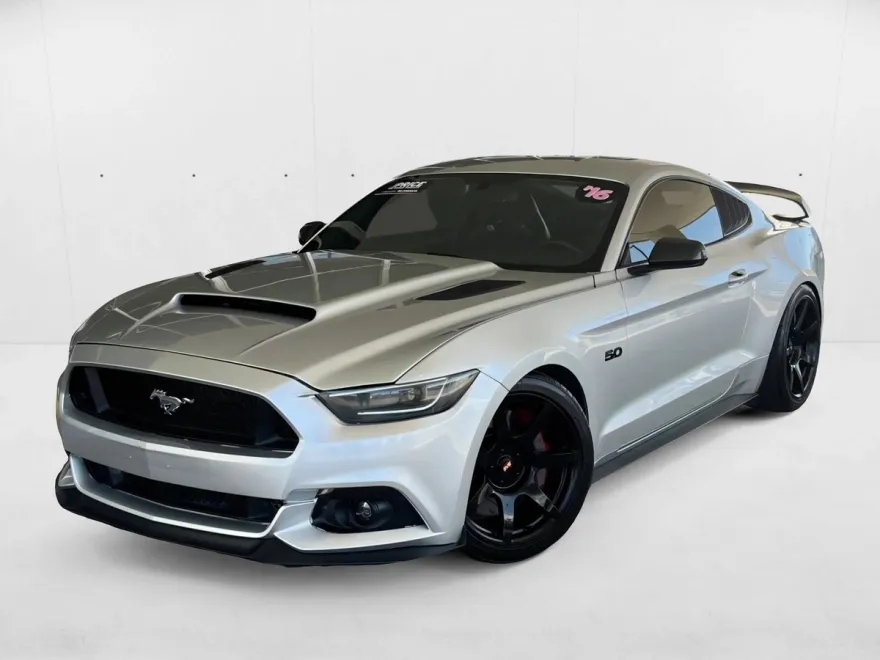 2016 Ford Mustang GT Premium photo 1