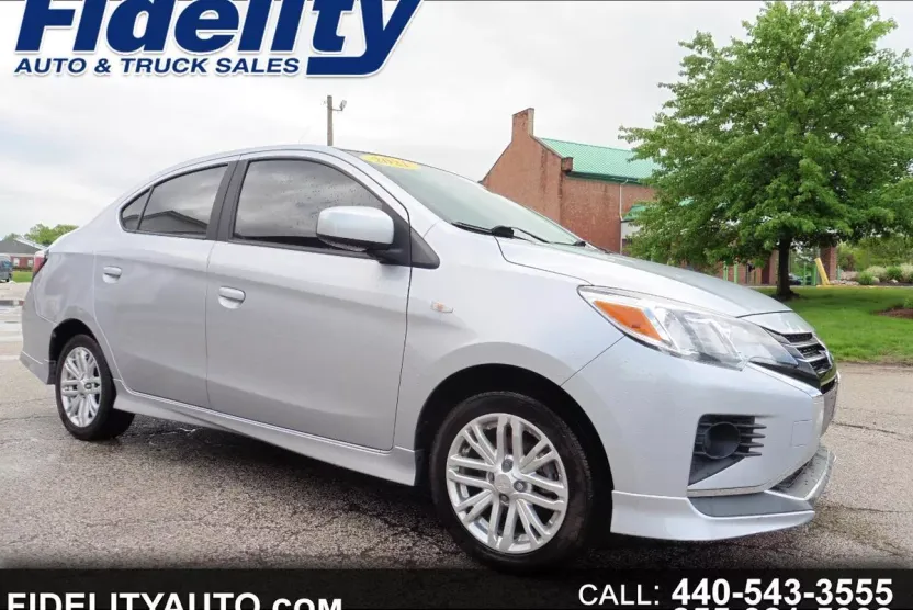 2021 Mitsubishi Mirage G4 ES Carbonite Edition photo 1