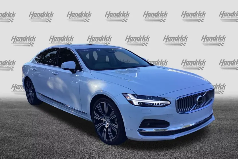 2022 Volvo S90 Inscription photo 1