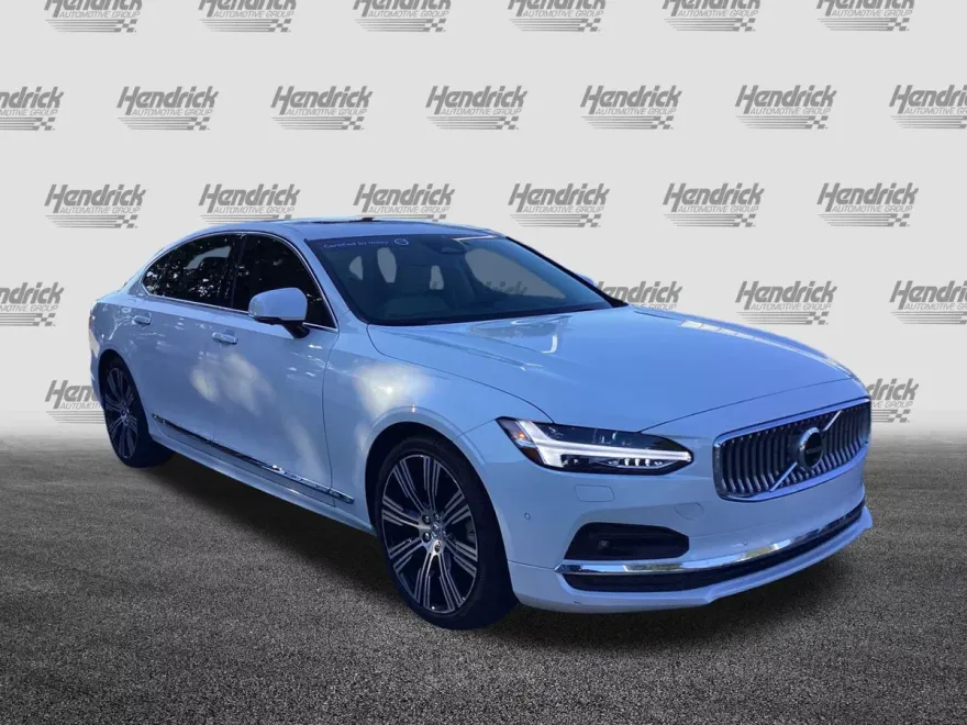 2022 Volvo S90 Inscription photo 1