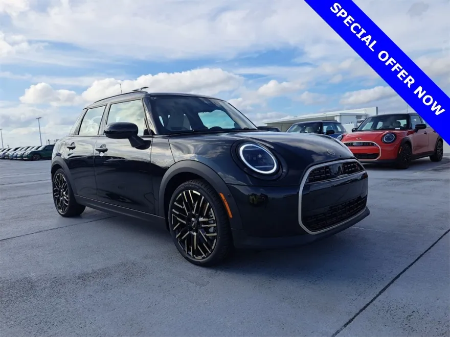 2025 Mini Cooper 4 Door Hardtop Signature photo 1
