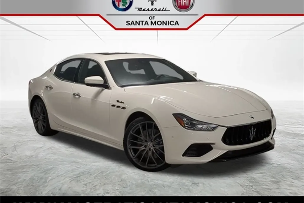 2022 Maserati Ghibli Modena Q4 photo 1