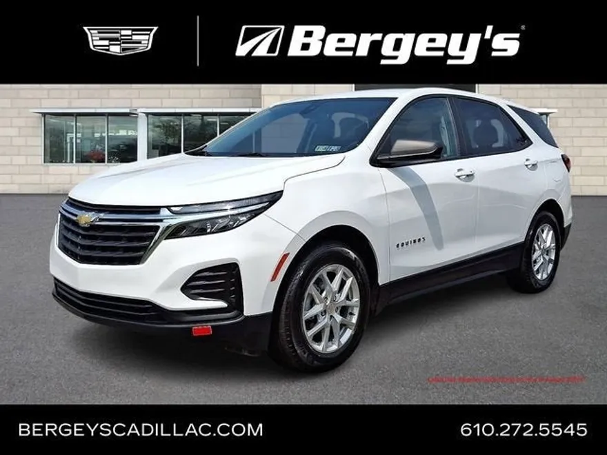 2022 Chevrolet Equinox LS photo 1