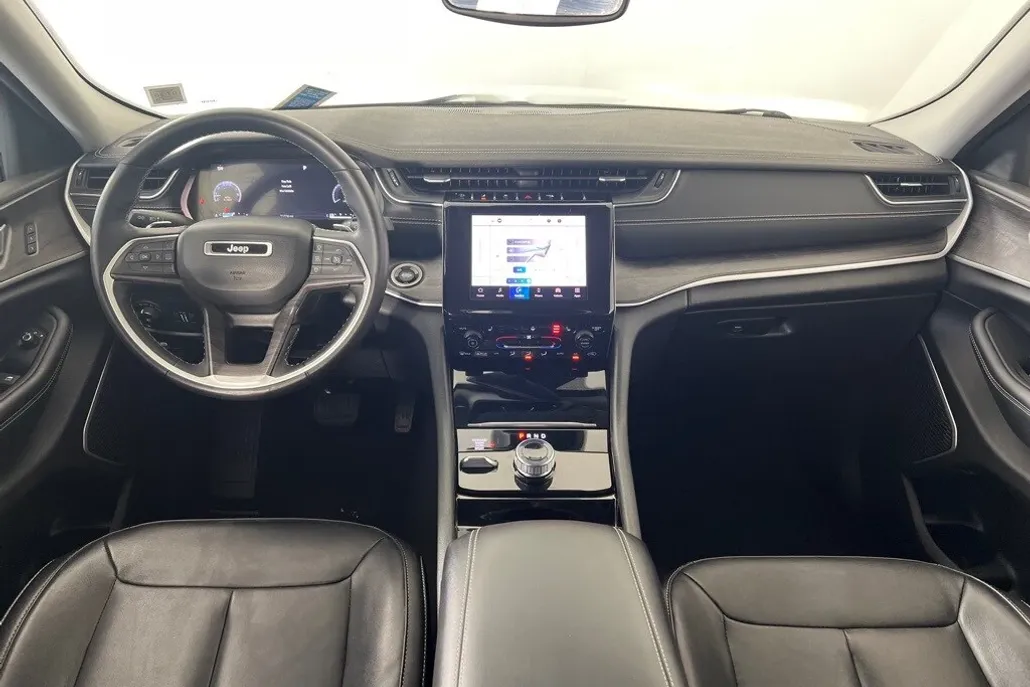 2022 Jeep Grand Cherokee Limited photo 1