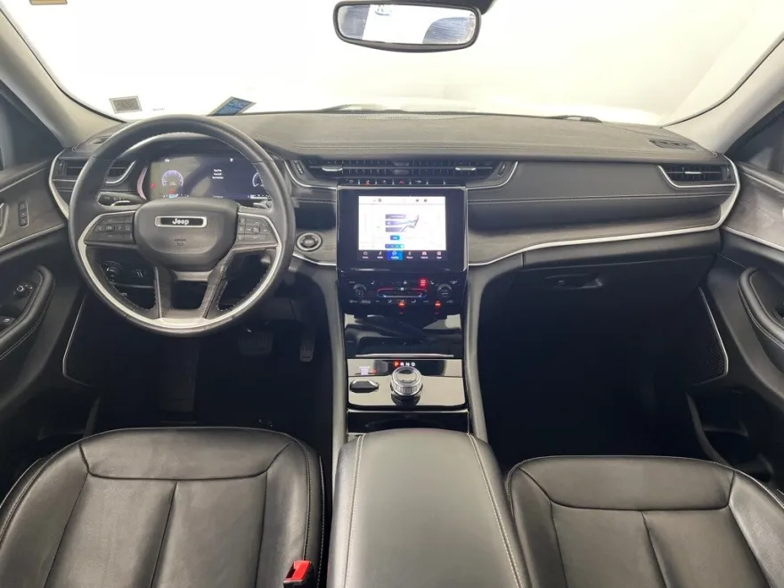 2022 Jeep Grand Cherokee Limited photo 1