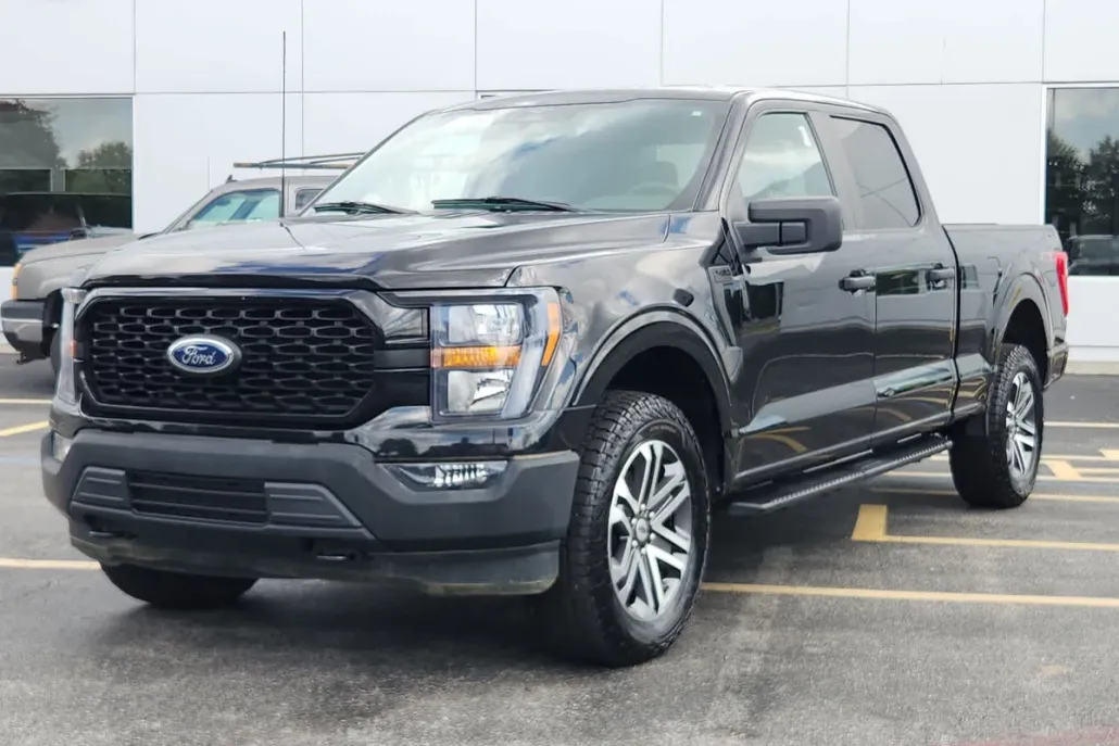 2023 Ford F-150 XL photo 1