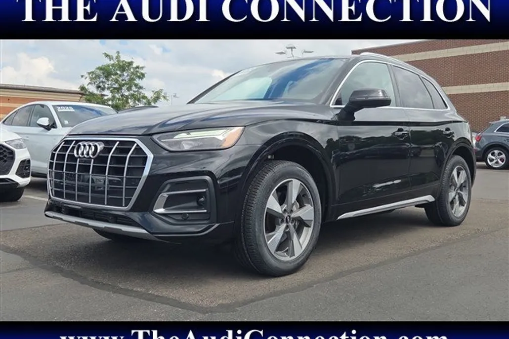 2022 Audi Q5 Premium Plus photo 1