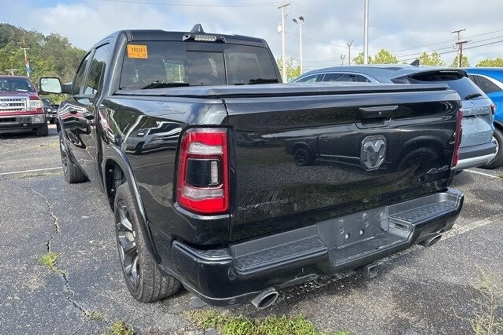 2022 Ram 1500 Limited photo 1