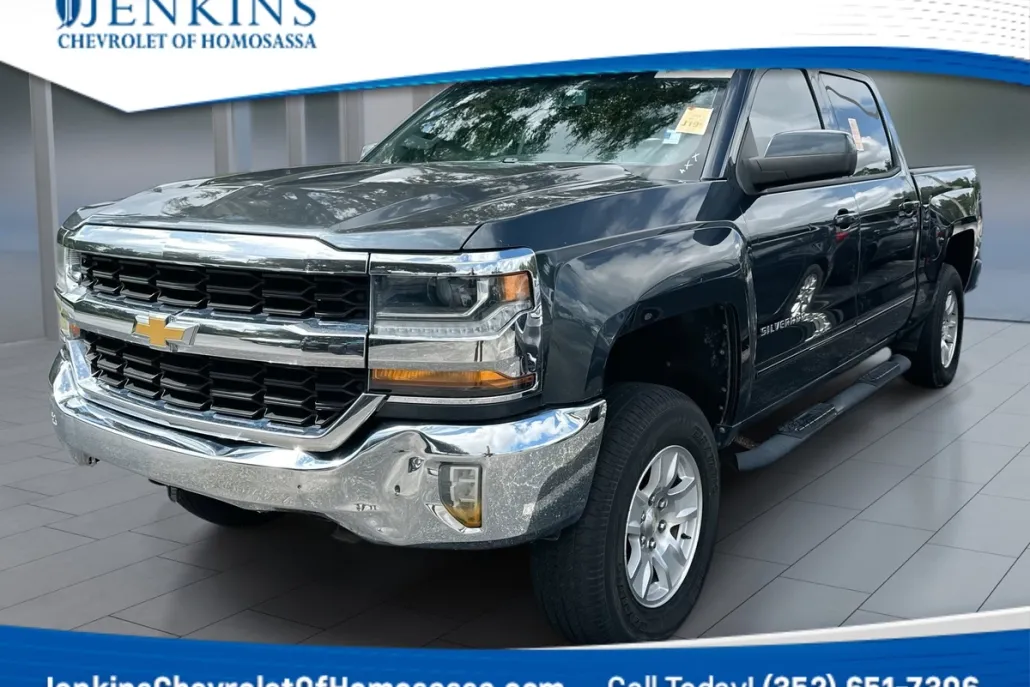 2018 Chevrolet Silverado 1500 LT photo 1