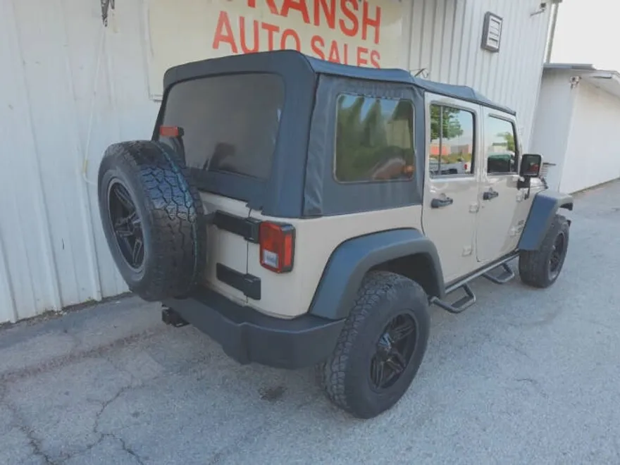2016 Jeep Wrangler Unlimited Sport photo 1