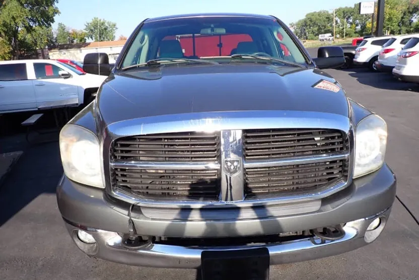 2007 Dodge Ram SLT photo 1