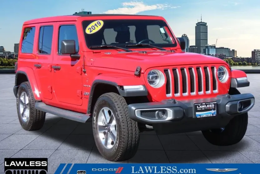 2019 Jeep Wrangler Unlimited Sahara photo 1