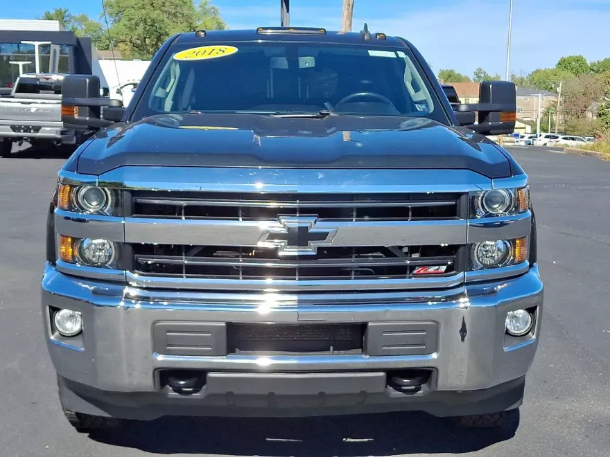 2018 Chevrolet Silverado 2500HD LT photo 1