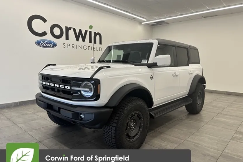 2025 Ford Bronco Outer Banks photo 1
