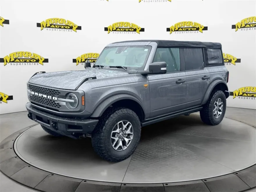 2023 Ford Bronco Badlands photo 1