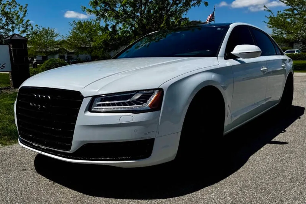 2016 Audi A8 L 3.0T Quattro photo 1