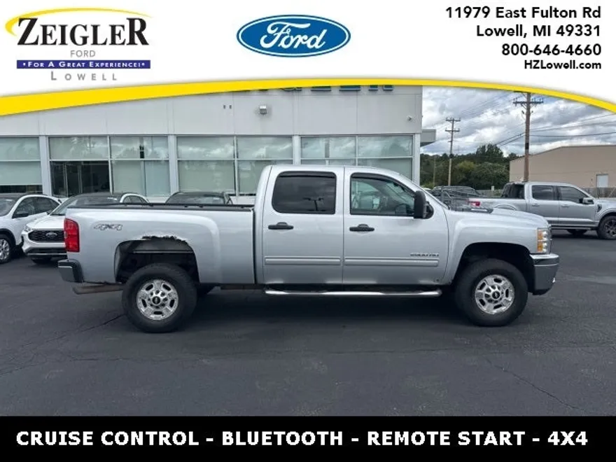 2012 Chevrolet Silverado 2500HD LT photo 1