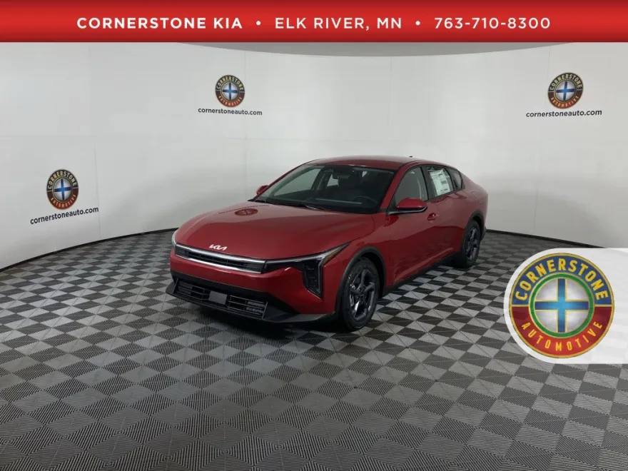 2025 Kia K4 LXS photo 1