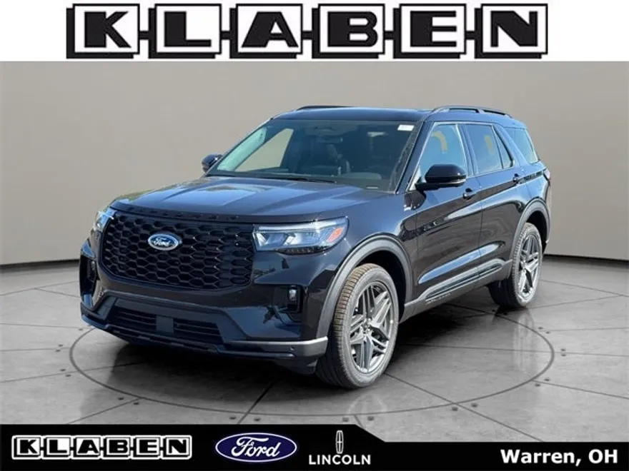 2025 Ford Explorer ST-Line photo 1
