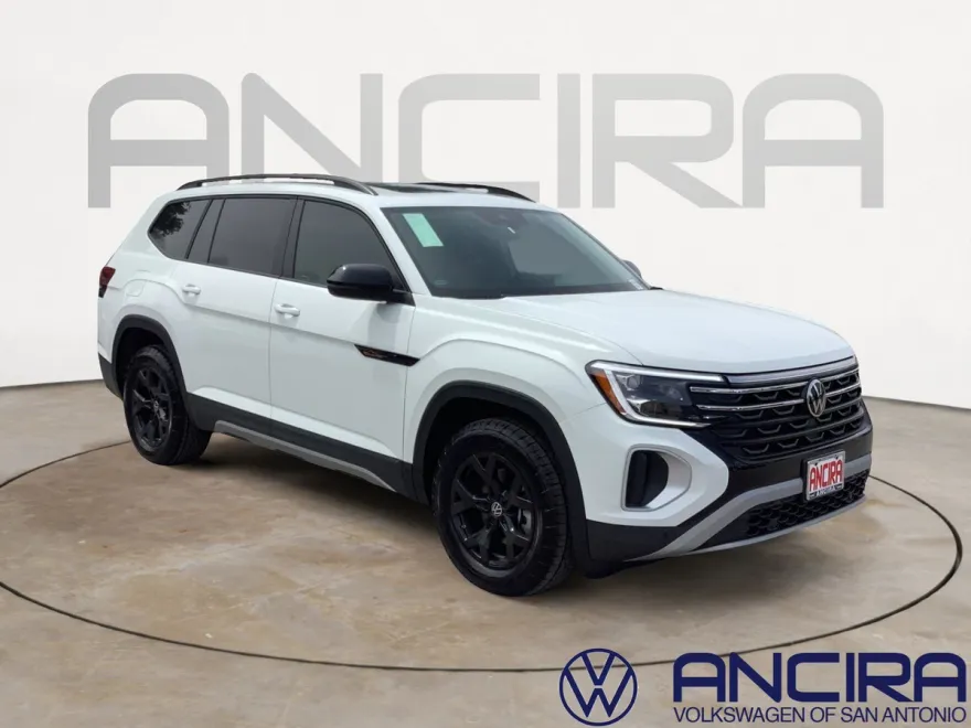 2025 Volkswagen Atlas Peak Edition SE photo 1