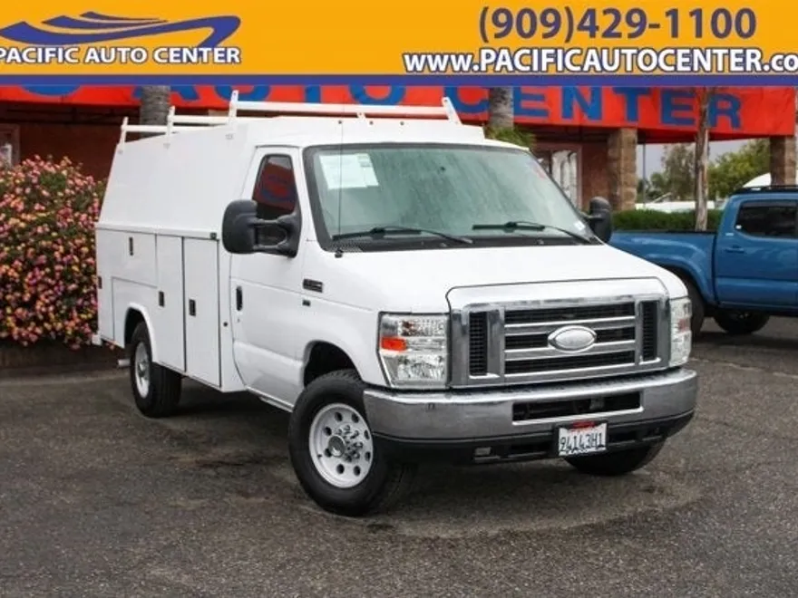 2014 Ford E-350 photo 1