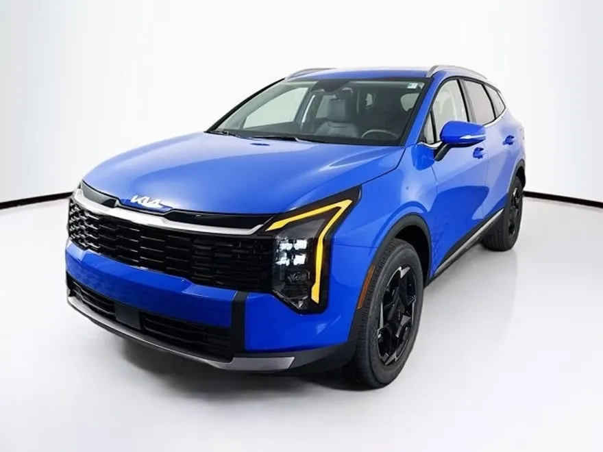 2026 Kia Sportage EX photo 1