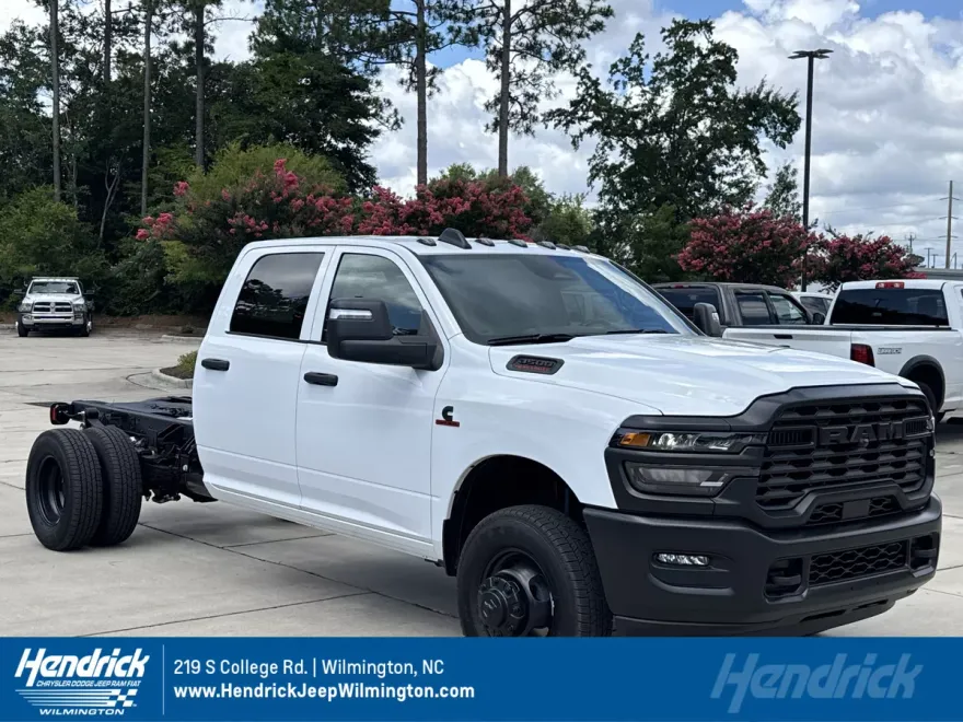 2025 Ram 3500 photo 1