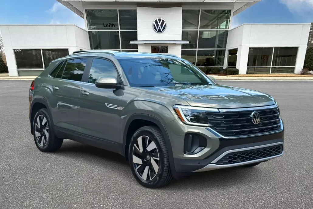 2025 Volkswagen Atlas Cross Sport SE Technology photo 1