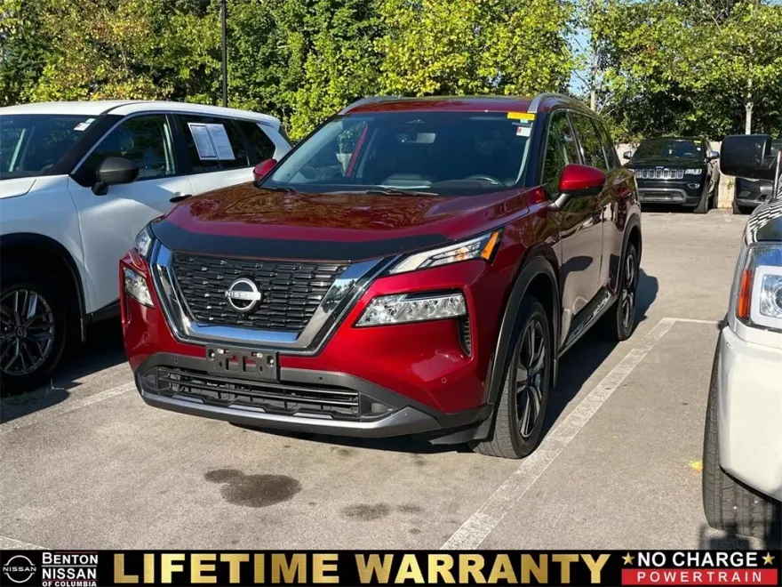2023 Nissan Rogue SL photo 1