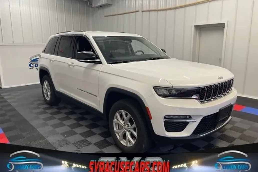 2023 Jeep Grand Cherokee Limited photo 1