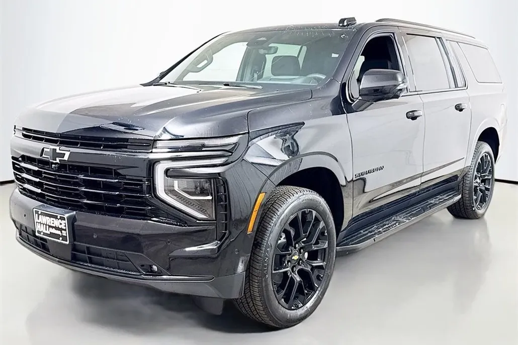 2026 Chevrolet Suburban RST photo 1