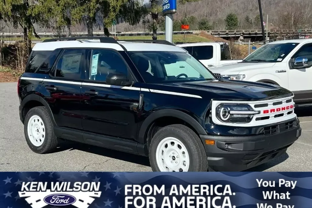 2024 Ford Bronco Sport Heritage photo 1