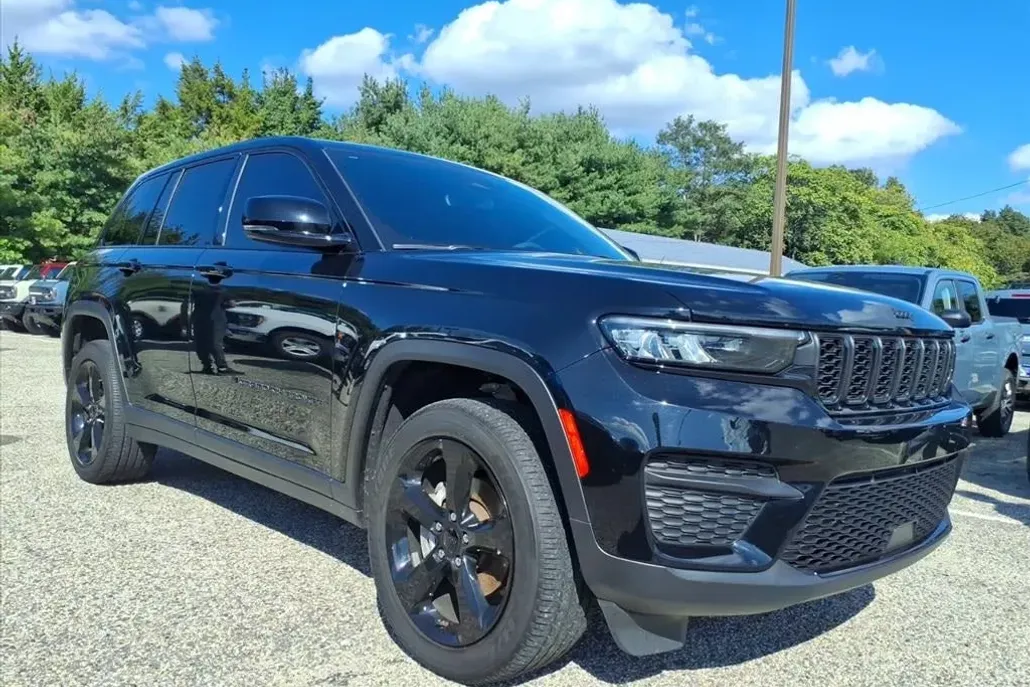 2023 Jeep Grand Cherokee Altitude X photo 1