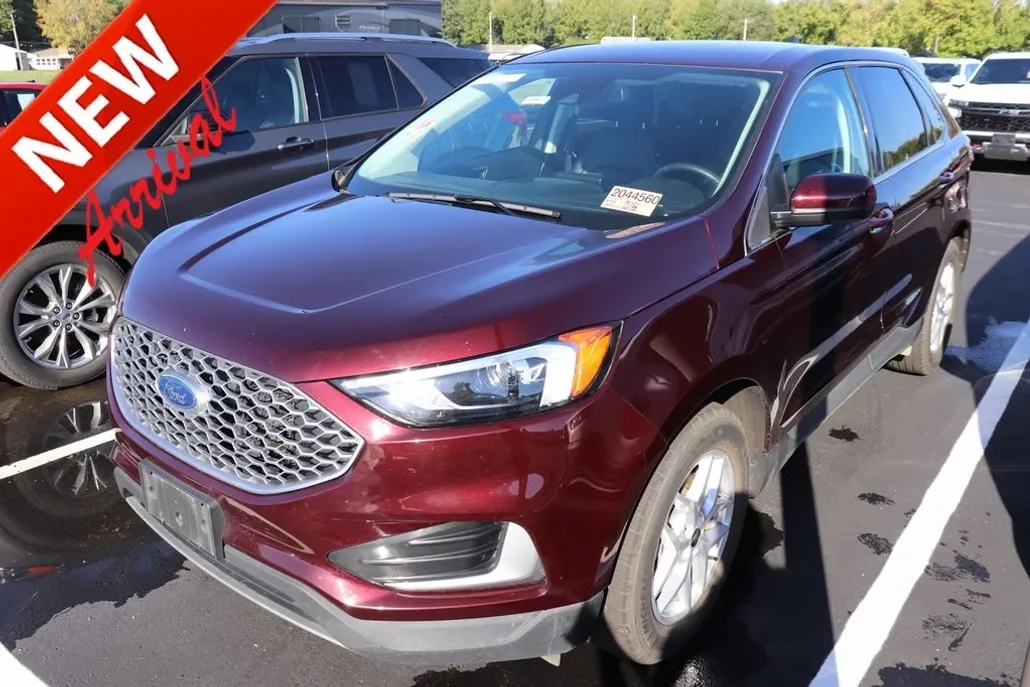 2024 Ford Edge SEL photo 1