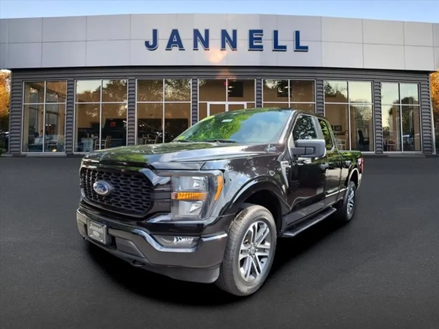 2023 Ford F-150 XL photo 1