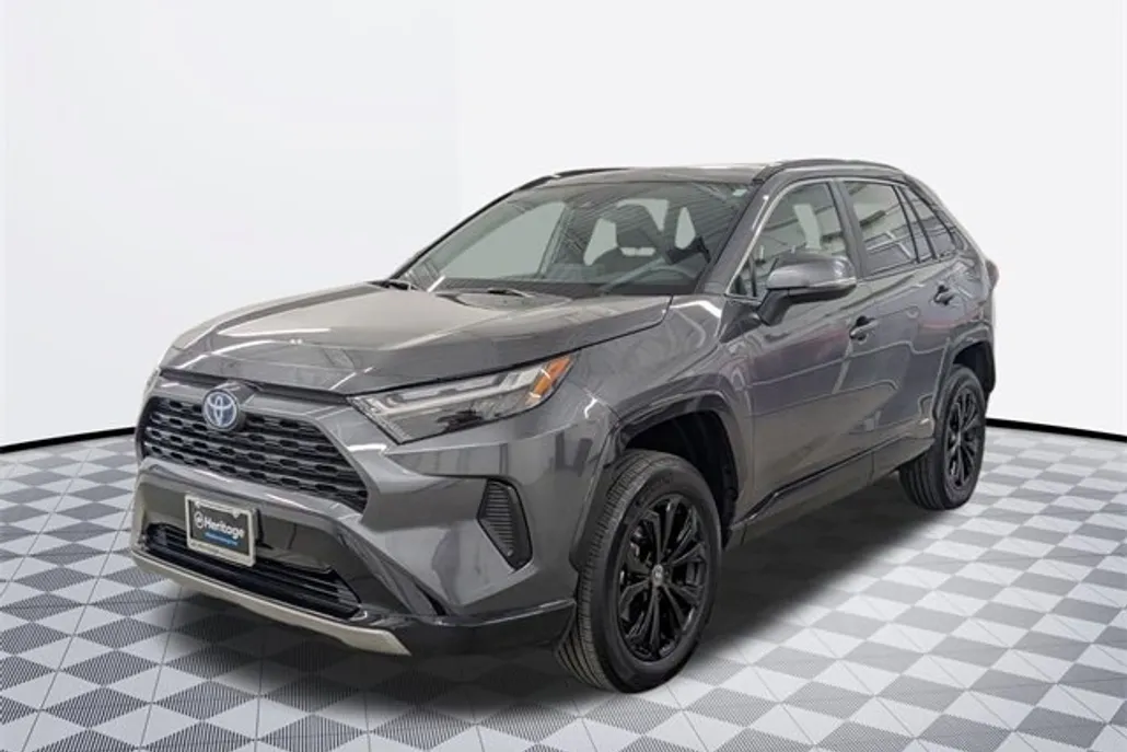 2024 Toyota RAV4 Hybrid SE Sport photo 1