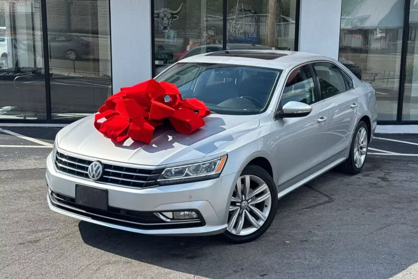 2017 Volkswagen Passat SE photo 1