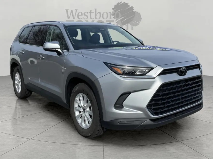 2024 Toyota Grand Highlander XLE photo 1