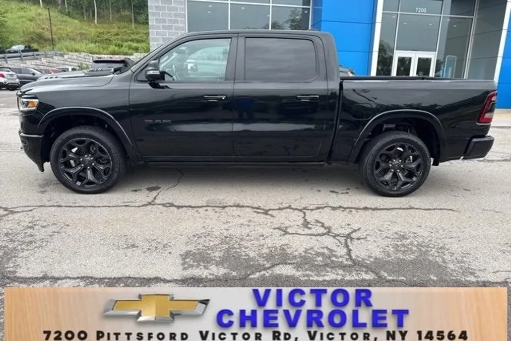 2022 Ram 1500 Limited photo 1