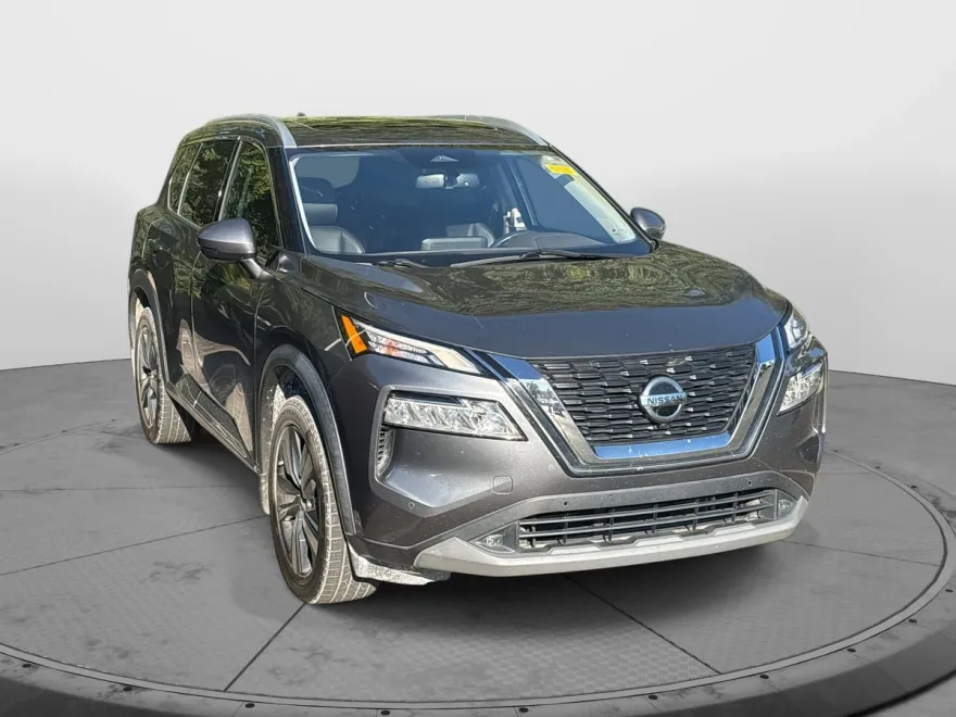 2021 Nissan Rogue SL photo 1