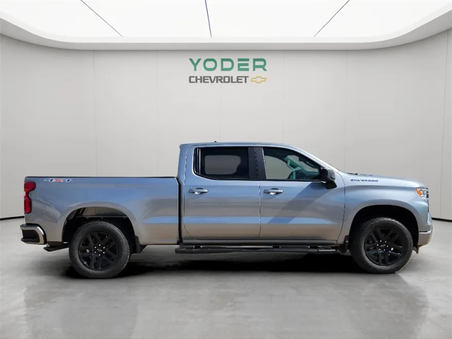 2025 Chevrolet Silverado 1500 RST photo 1