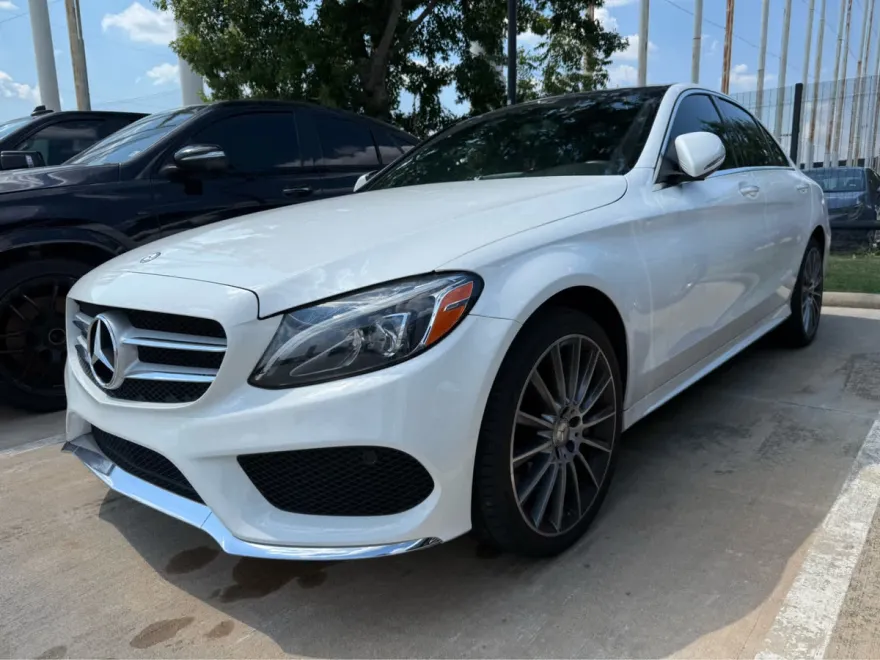 2015 Mercedes Benz C 300 Sport photo 1
