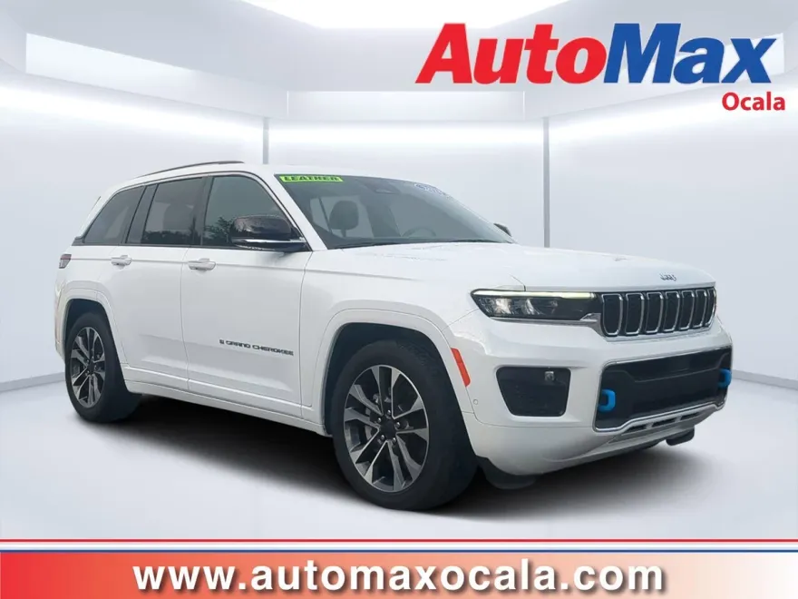 2023 Jeep Cherokee Overland 4xe photo 1