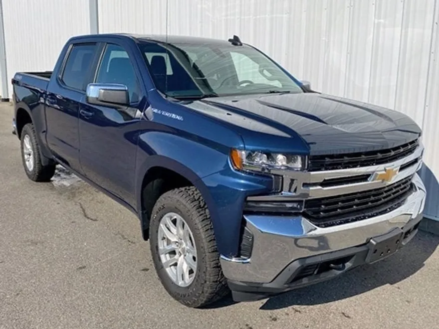 2022 Chevrolet Silverado 1500 LT photo 1