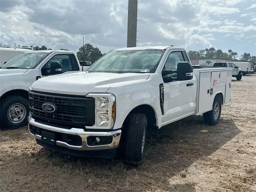 2024 Ford F-250 photo 1