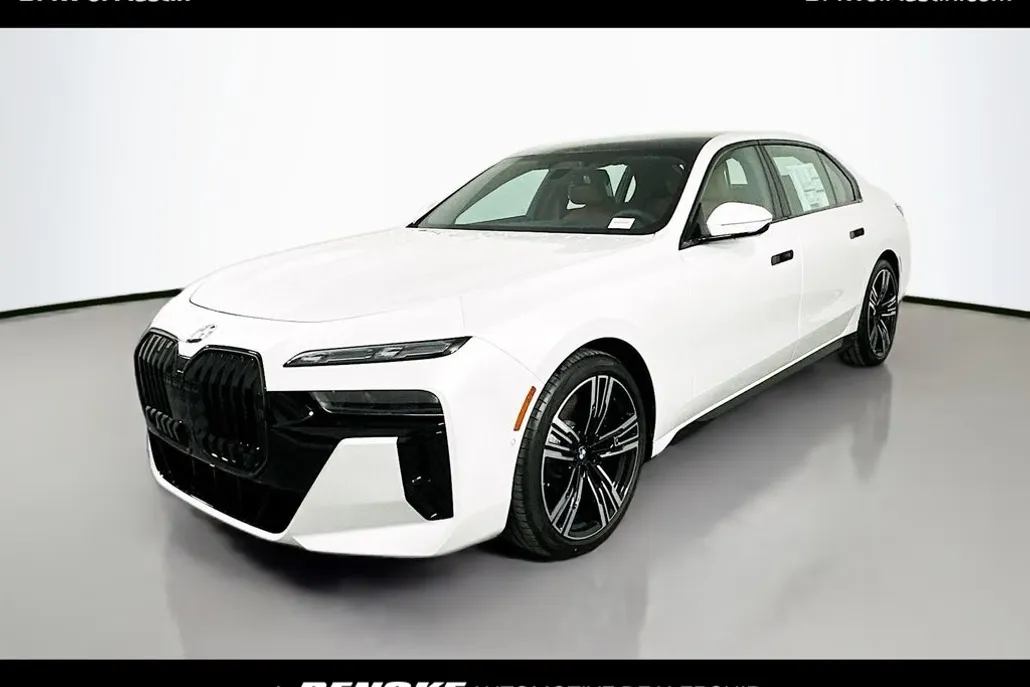 2025 Bmw 740i photo 1