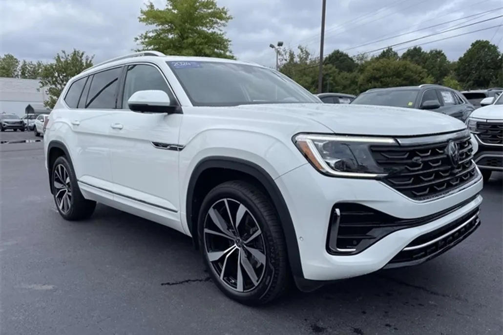 2024 Volkswagen Atlas SEL Premium R-Line photo 1