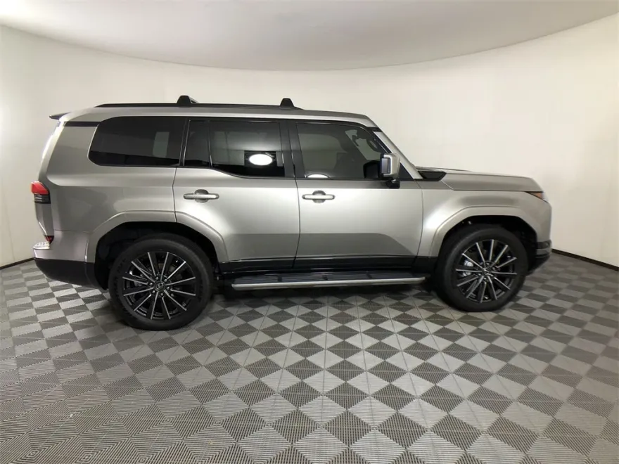 2025 Lexus GX 550 Luxury photo 1