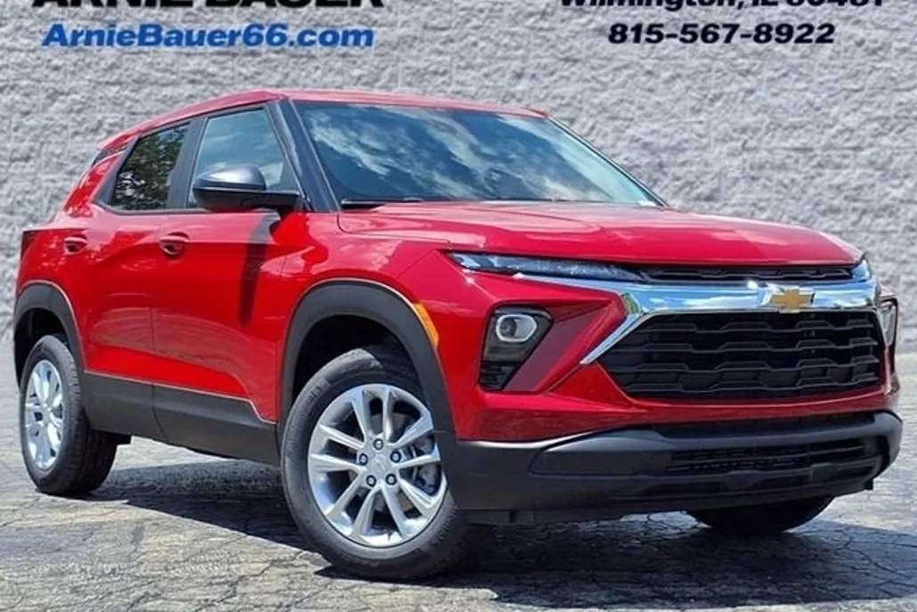 2026 Chevrolet Trailblazer LS photo 1