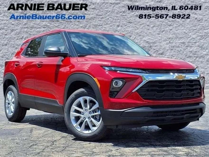 2026 Chevrolet Trailblazer LS photo 1